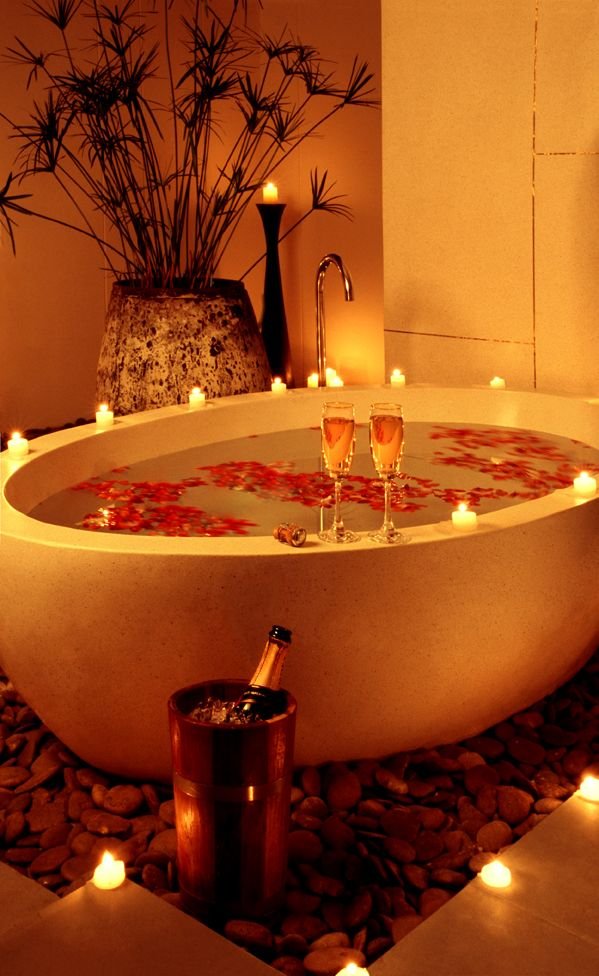 30 Romantic Bathroom Ideas: Transform Your Space into a Cozy Sanctuary - Image 5